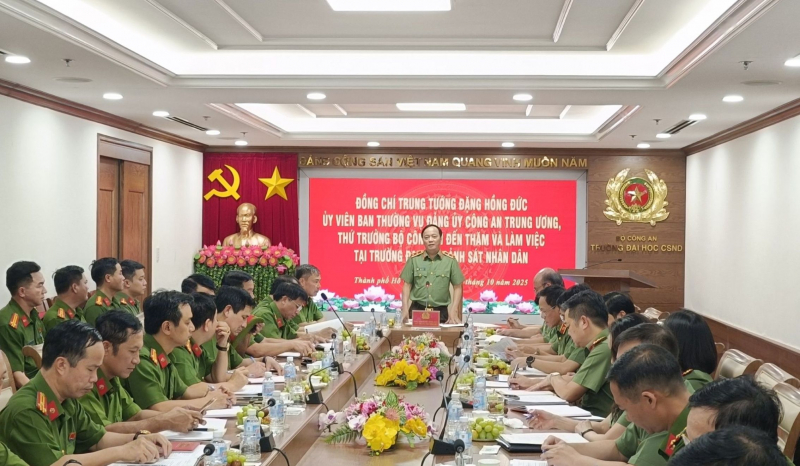 truong1-1760695128495.jpg
