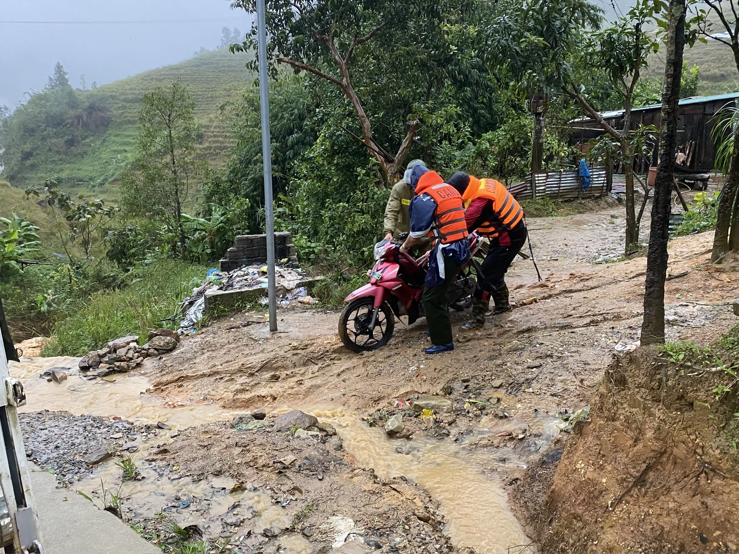 4 - 2025-11-07T103114.052.jpg