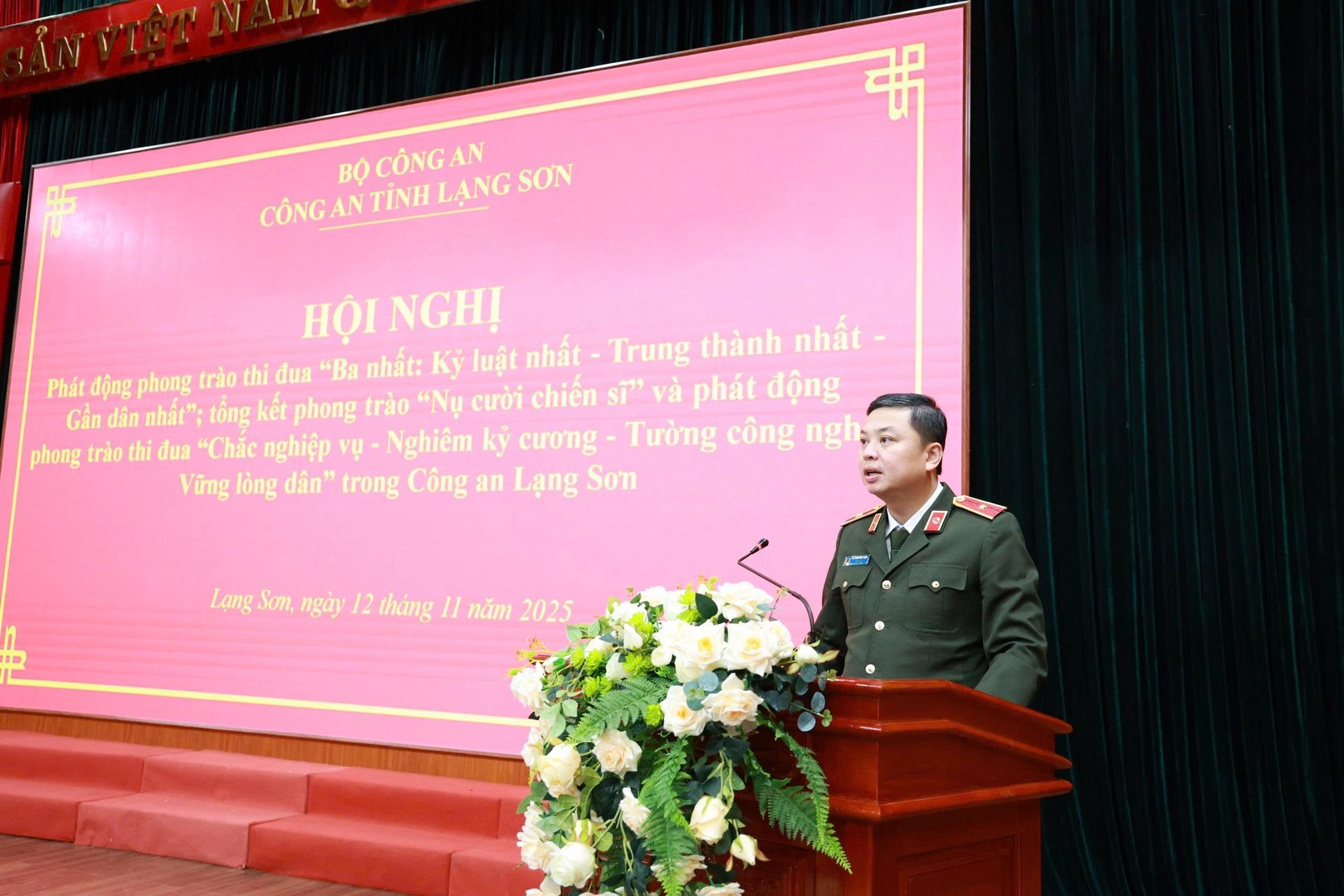 Ảnh 5. Đồng chí Thiếu tướng Nguyễn Tiến Trung, Uỷ viên Ban Thường vụ Tỉnh uỷ, Bí thư Đảng uỷ, Giám đốc Công an tỉnh phát biểu chỉ đạo Hội nghị.jpg