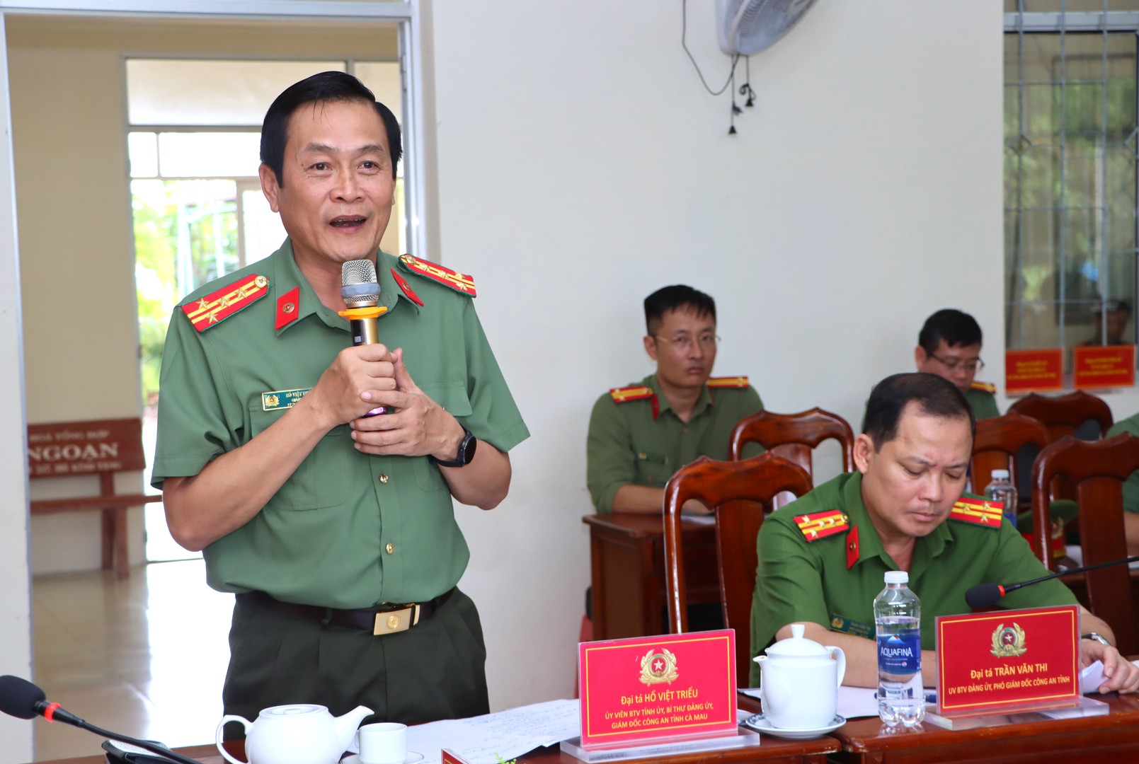 Đại tá Hồ Việt Triều, Ủy viên Ban Thường vụ Tỉnh ủy, Bí thư Đảng ủy, Giám đốc Công an tỉnh phát biểu tại buổi làm việc.JPG