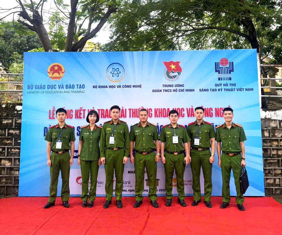 1399574940604841777 (1).jpg