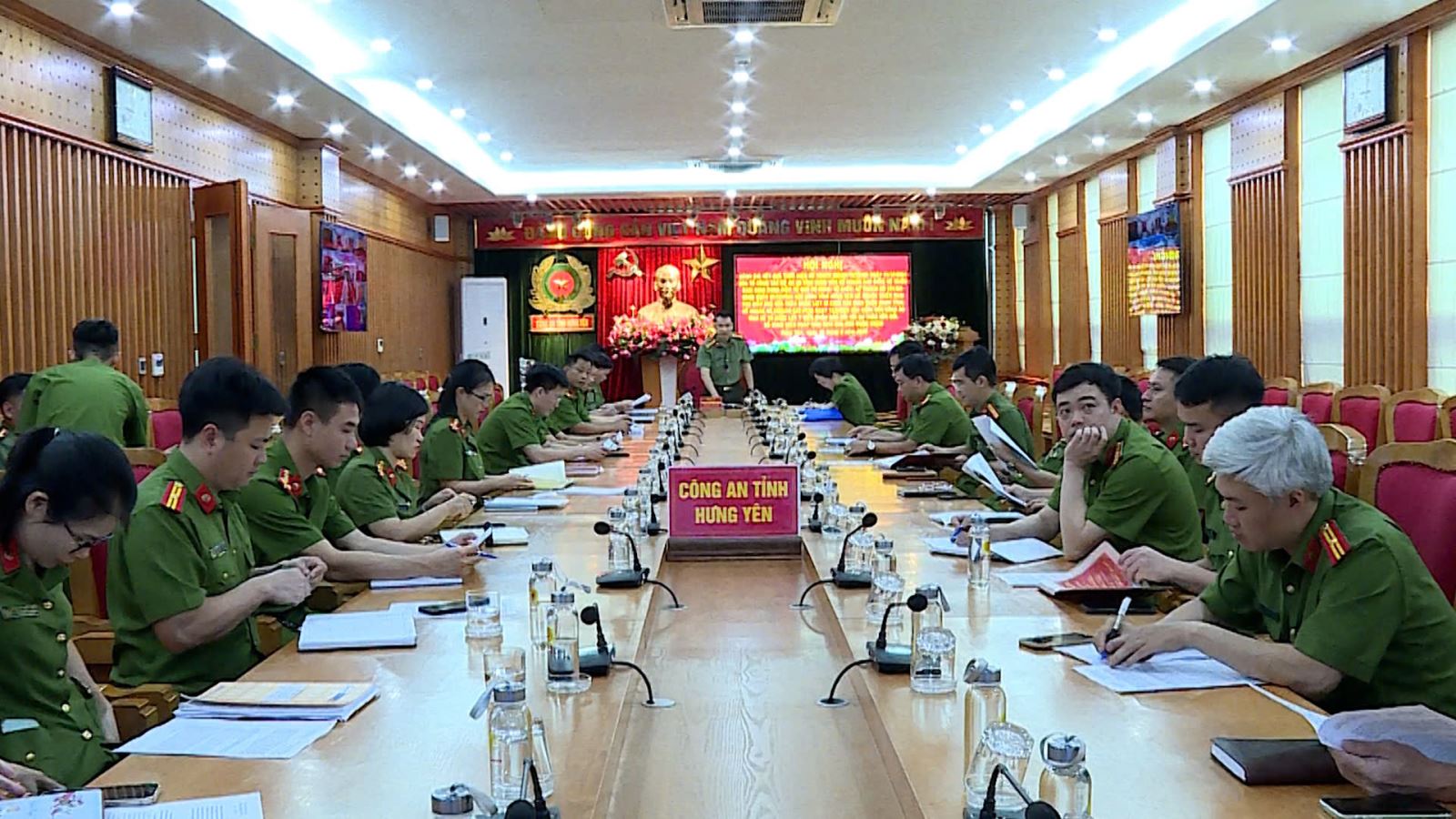 hội nghị adn.jpg