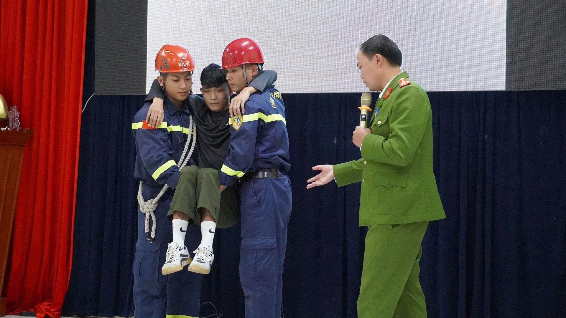 4 - 2025-11-24T110502.964.jpg