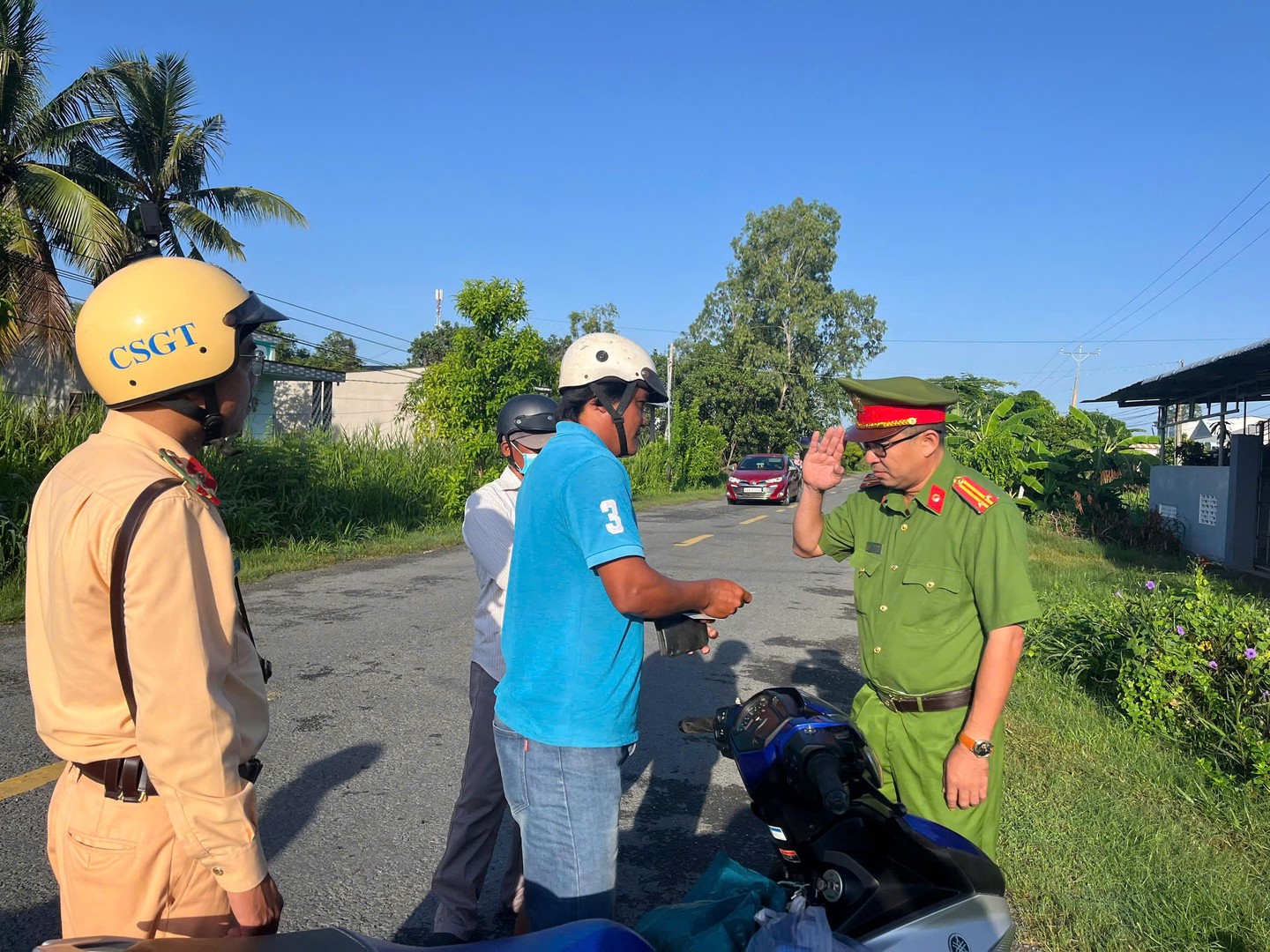 anh tuan tra Long Vinh 2.jpg