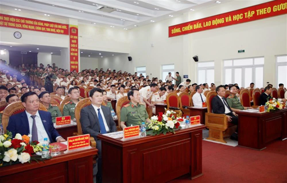 01_hungyen.jpg