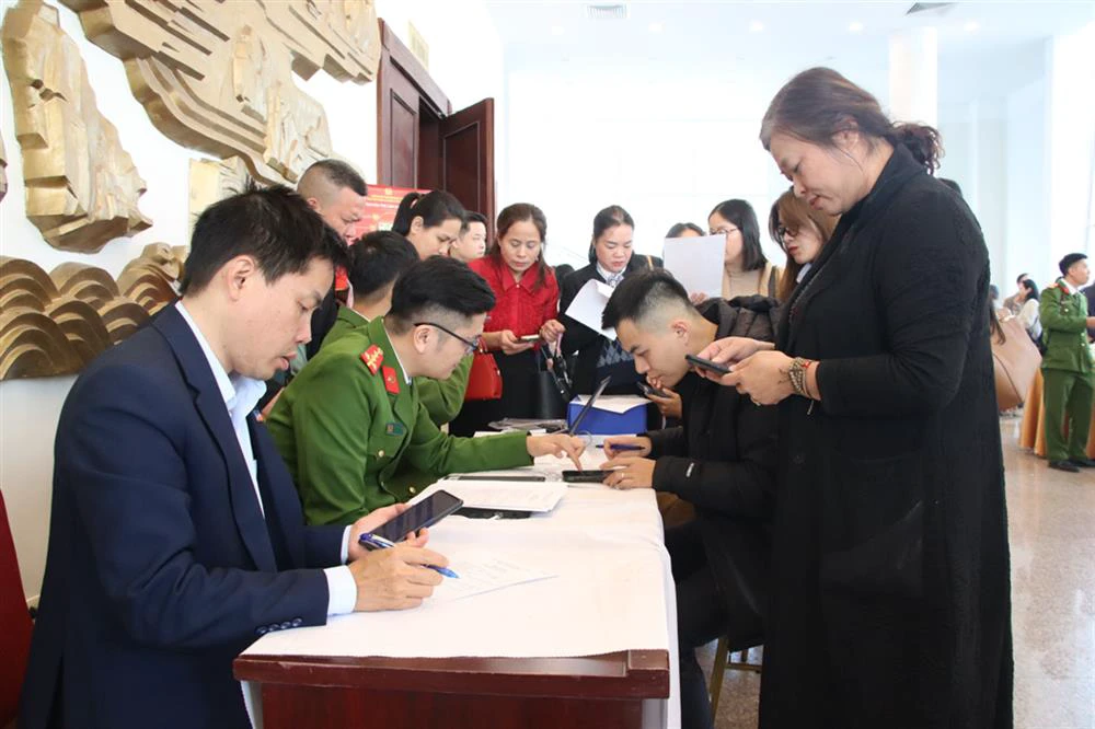 triển khai hướng dẫn, cấp tài khoản định danh điện tử cho đại diện các cơ sở kinh doanh, doanh nghiệp.jpg