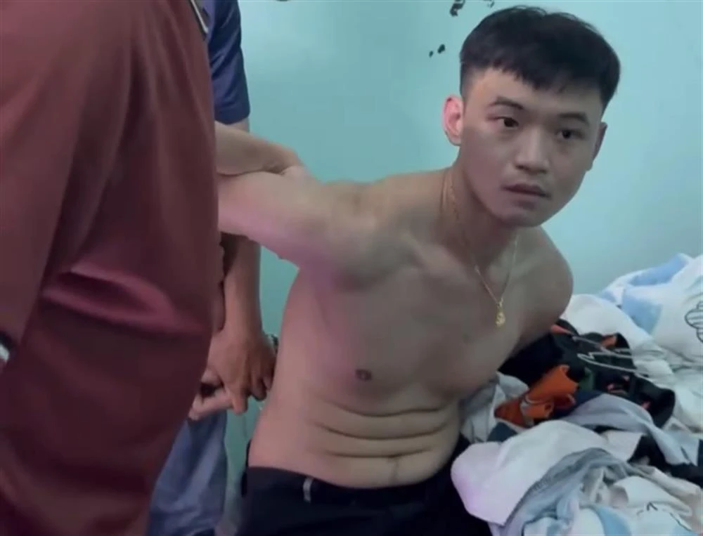 doi tuong hao.jpg