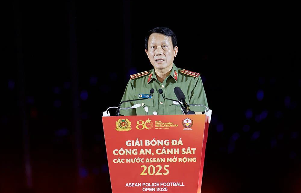 422_khai mac 2.jpg
