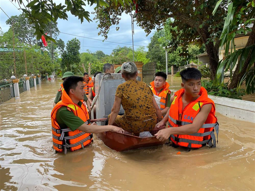 gen-h-xa anh son.jpg