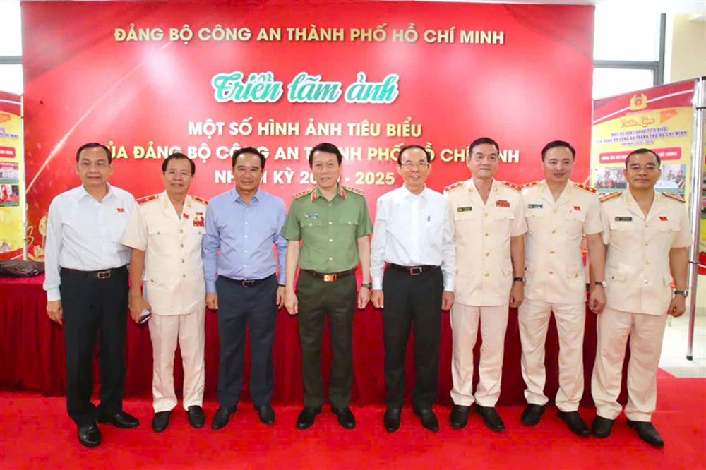 ảnh 10 - đh đảng.jpg