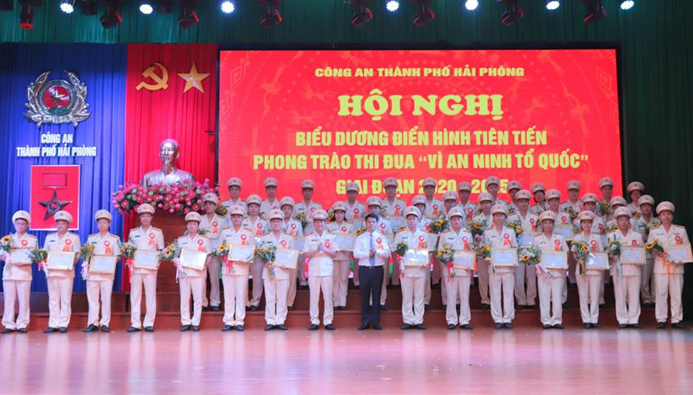 khoa_9854.jpg