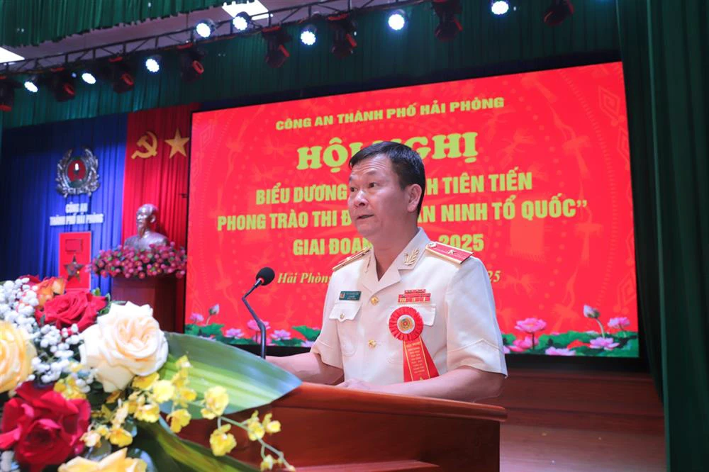 khoa_9827.jpg