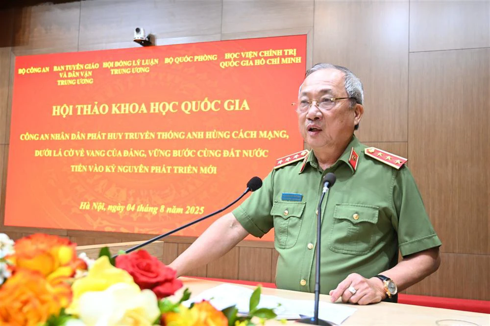 bac thanh phat bieu.jpg