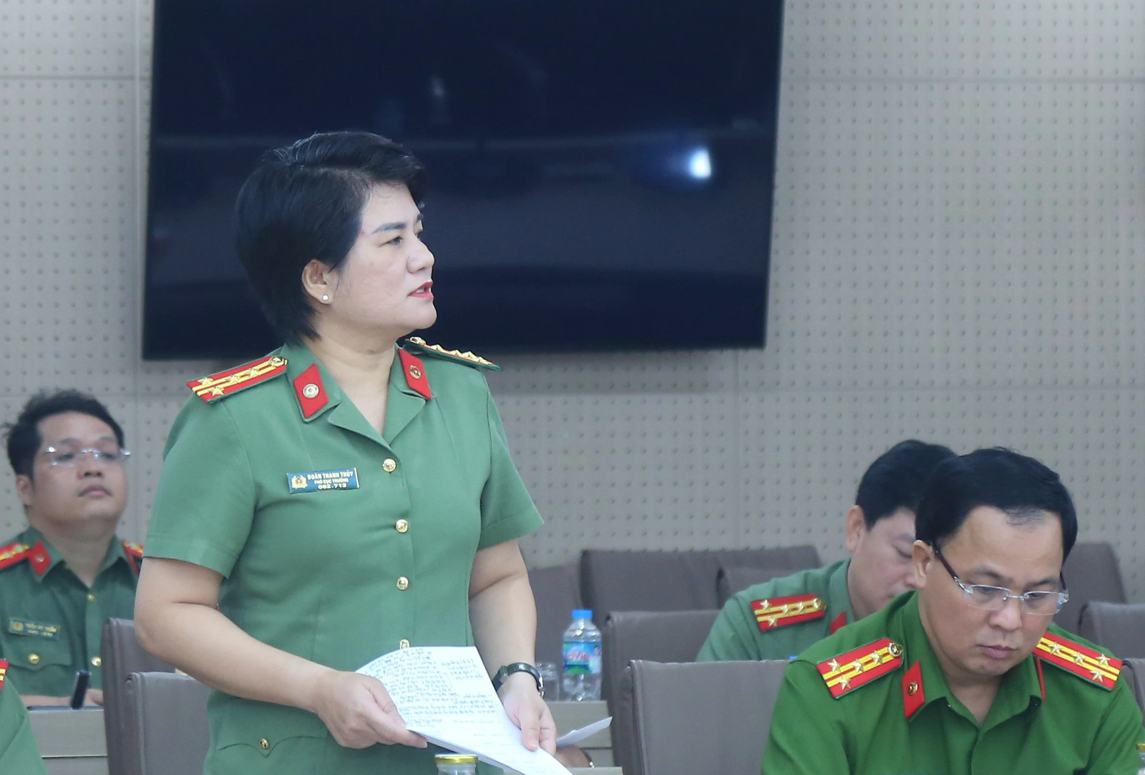 dai bieu 1.JPG