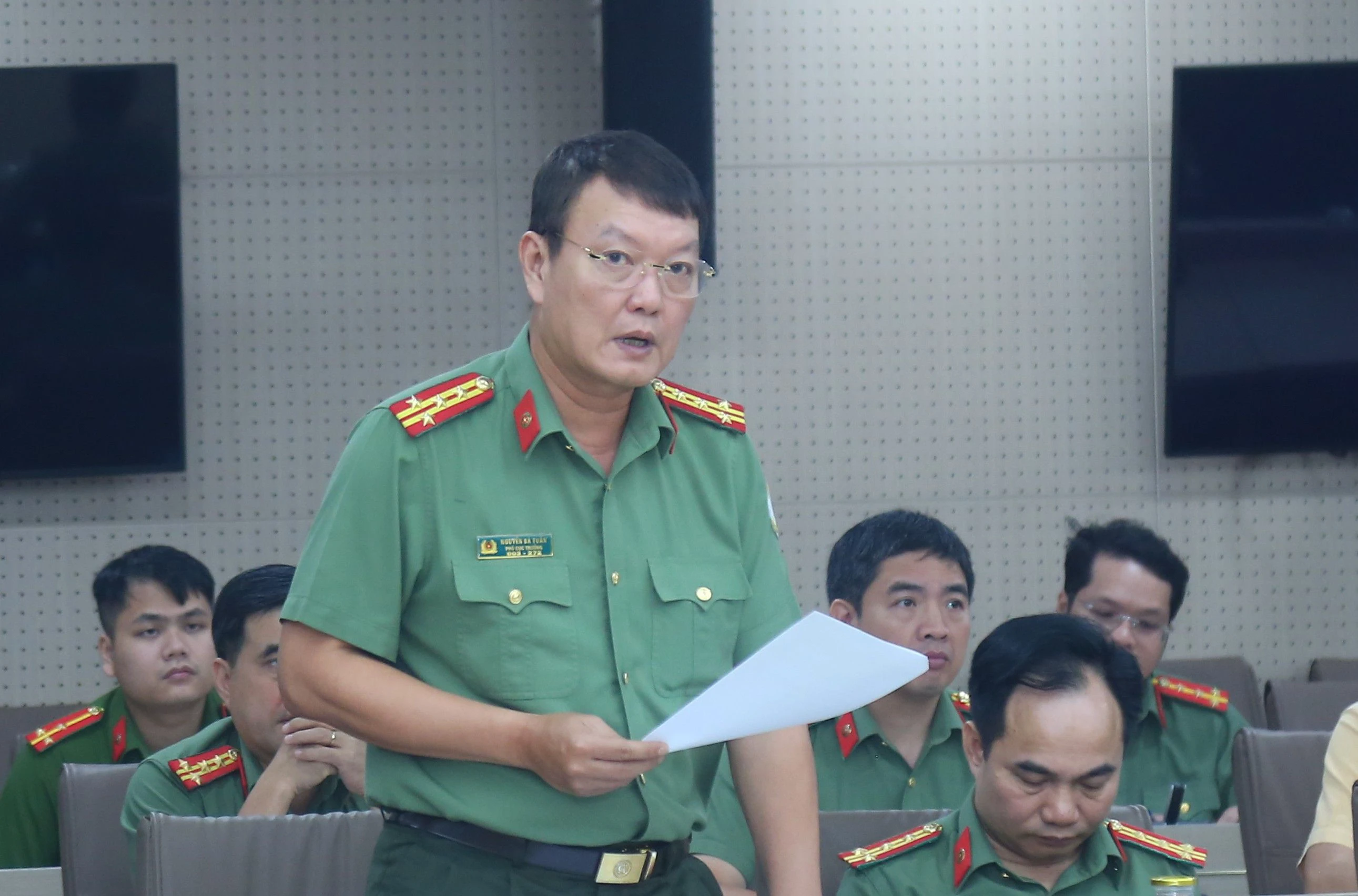 dai bieu 3.JPG