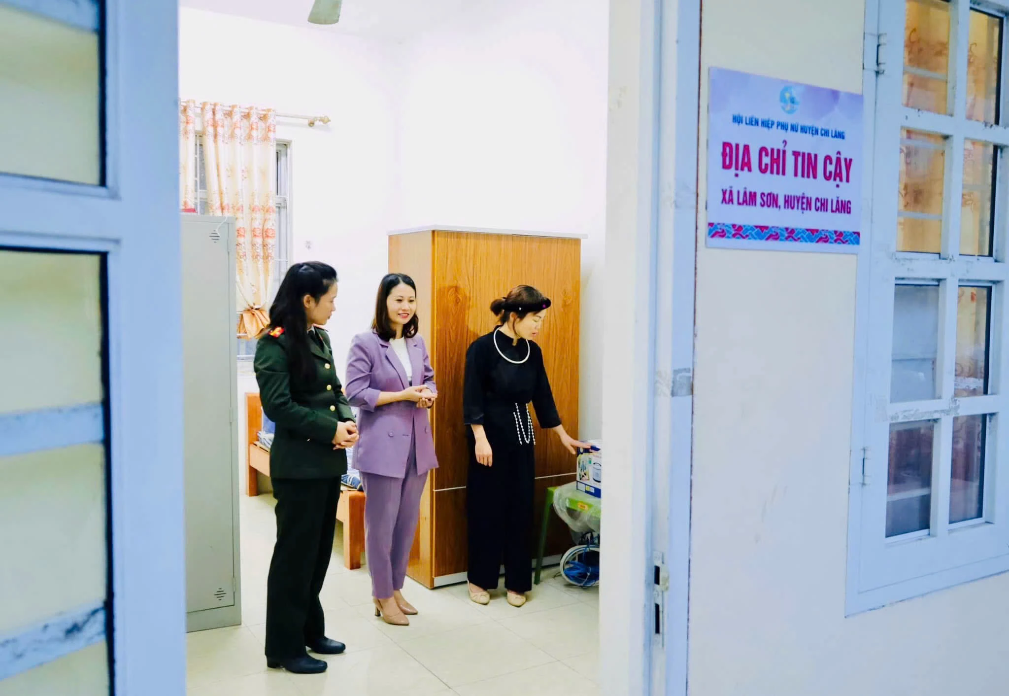 Ảnh 5. Hội Phụ nữ Công an Lạng Sơn phối hợp với Hội Phụ nữ các cấp duy trì hiệu quả mô hình “Địa chỉ tin cậy”.jpg