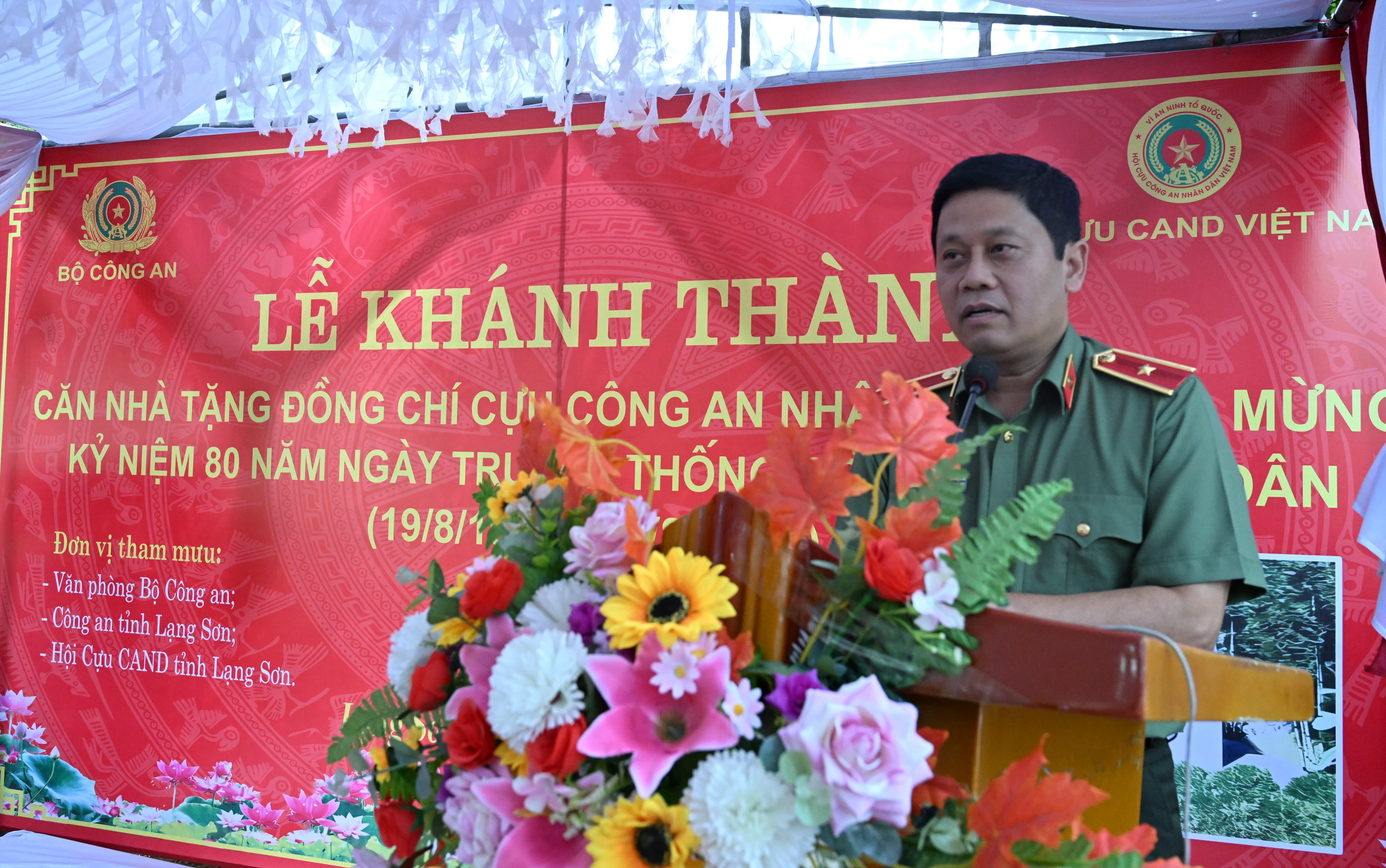 02_anguyen_phatbieu_adao.JPG