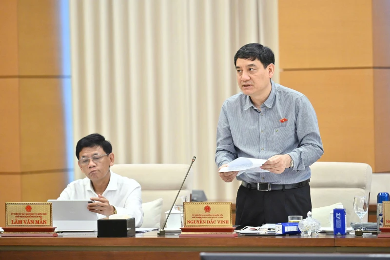 3 anh vinh.jpg