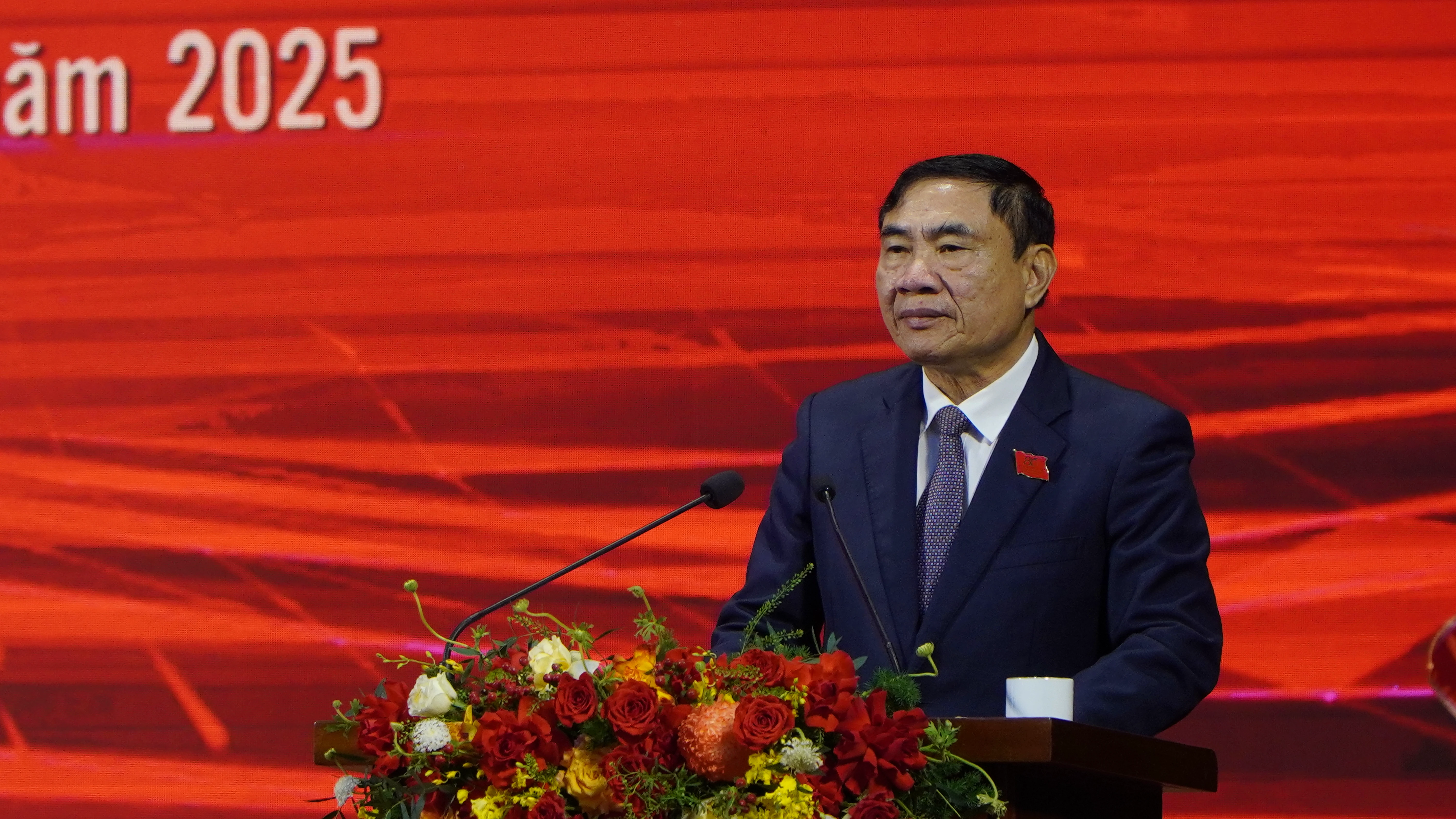 Đồng chí Trần Quốc Cường, Ủy viên Trung ương Đảng, Bí thư Tỉnh ủy phát biểu và chỉ đạo ại buổi lễ.JPG