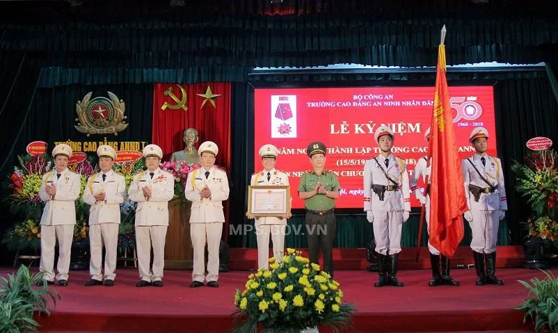 People’s Security College 1 celebrates 50th Anniversary and receives noble order