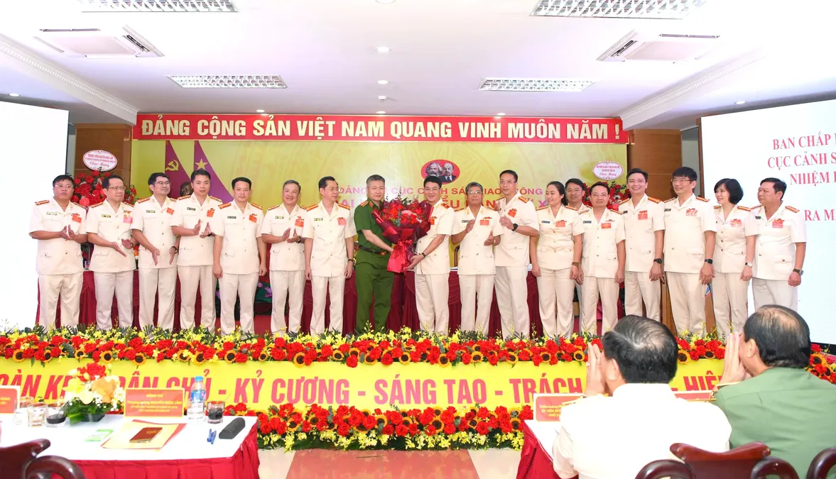 Tăng cường sự lãnh đạo của Đảng đối với công tác bảo đảm trật tự, an toàn giao thông trong tình hình mới