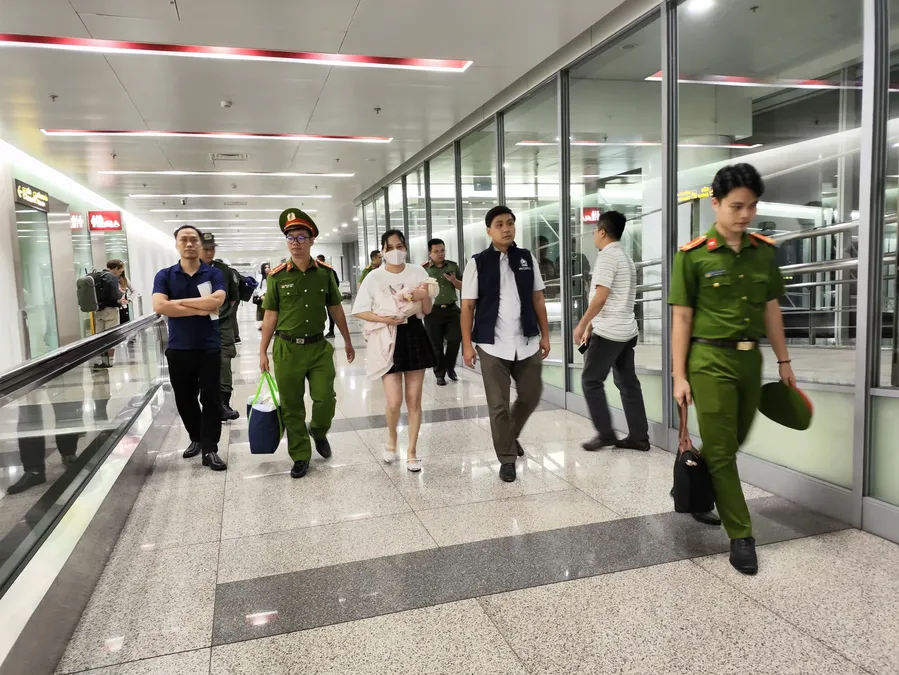 Dẫn giải đối tượng truy nã Ngô Thị Thêu từ Thái Lan về Việt Nam
