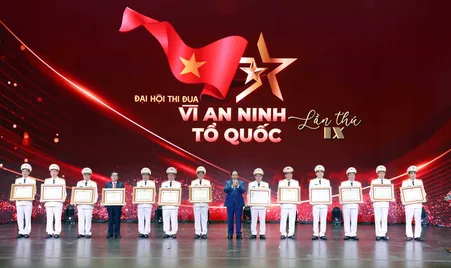 Thủ tướng Phạm Minh Chính dự Đại hội Thi đua "Vì an ninh Tổ quốc" lần thứ IX