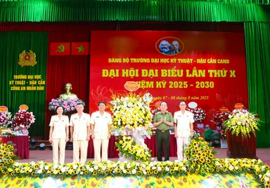 Gương mẫu, đi đầu đào tạo nguồn nhân lực chất lượng cao trong lĩnh vực kỹ thuật – hậu cần