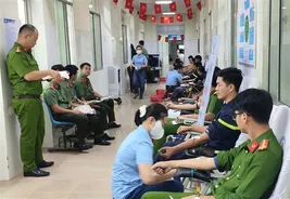Hơn 150 đoàn viên, thanh niên Công an tỉnh Quảng Ngãi tham gia hiến máu tình nguyện