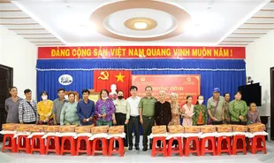 Công an thành phố Cần Thơ tổ chức các hoạt động thiết thực hướng về cơ sở