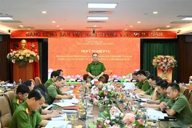 Tăng cường đấu tranh, xử lý vi phạm về vũ khí, vật liệu nổ, công cụ hỗ trợ và pháo