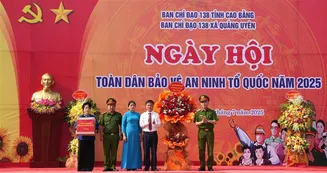 Deputy Minister Nguyen Ngoc Lam attends “All People Protecting National Security” Festival in Cao Bang province