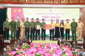 Công an tỉnh Đồng Nai trao tặng 1,6 tỷ đồng hỗ trợ đồng bào bị thiệt hại do bão số 3