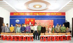 Can Tho Police carry out social activities at grassroots level