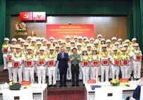 General Secretary meets role-models of the Public Security Forces