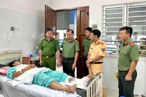 Lâm Đồng: Thăm hỏi, động viên cán bộ CSGT bị thương khi làm nhiệm vụ