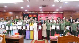 Trao giải Cuộc vận động sáng tác truyện ngắn và ký “CAND - 80 năm xây dựng, chiến đấu và trưởng thành”