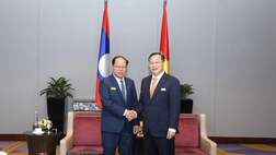 Deputy Minister Nguyen Van Long receives Lao Deputy Minister of Public Security