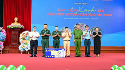 Hành trình mang “Giao thông xanh” và hơi ấm đất liền đến với đảo tiền tiêu Bạch Long Vỹ (Hải Phòng)