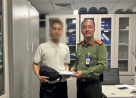 TP Huế: Trao trả tài sản cho hành khách tại Cảng hàng không quốc tế Phú Bài