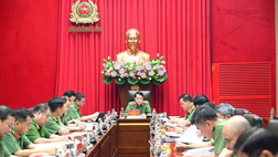 Khẩn trương triển khai công tác đào tạo tiếng Trung Quốc, tiếng Lào, tiếng Campuchia cho Công an xã giáp biên