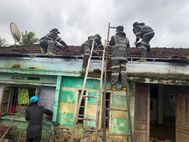 Đồng hành cùng Nhân dân sau bão lũ