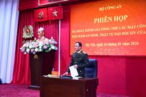 Deputy Minister Pham The Tung reviews security and order protection for 14th National Party Congress