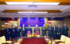 Immigration Department and Customs Department sign coordination regulations