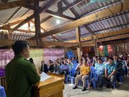 Lai Chau police reach every village to instruct people to prevent human trafficking