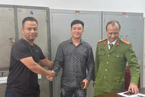 Phú Thọ: Công an phường Thanh Miếu hỗ trợ công dân trao trả 195 triệu đồng chuyển nhầm