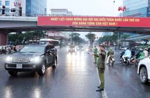 Hanoi police trying their best to ensure traffic order and security during 14th National Party Congress