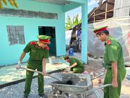 Công an tỉnh Cà Mau: Thắm đượm nghĩa tình Tết Quân - Dân