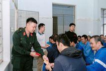 Mang Xuân yêu thương đến Trung tâm Điều dưỡng Người Tâm thần thành phố Đà Nẵng