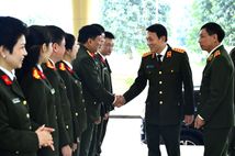 Minister Luong Tam Quang visits Department of Technical Services